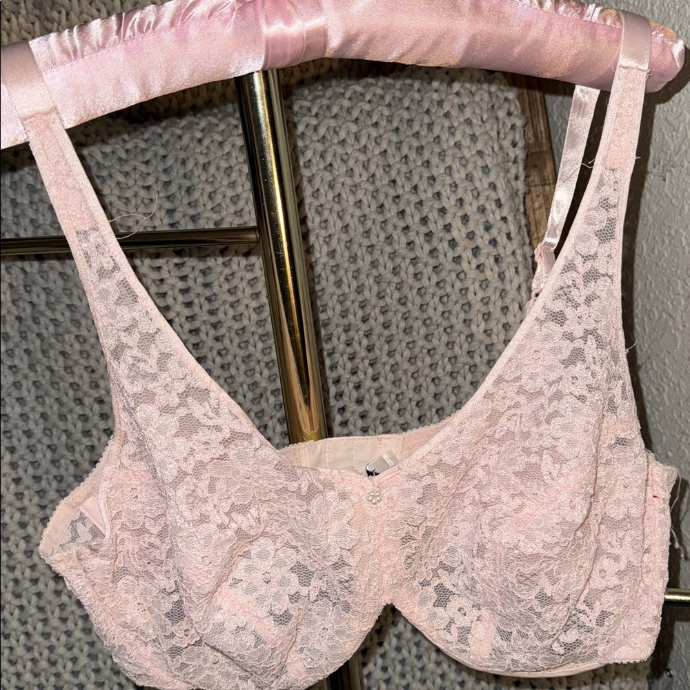 Christian Dior Intimates Pink Lace Bra - Picture 2 of 7